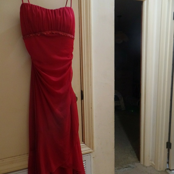 Dress - Picture 2 of 2